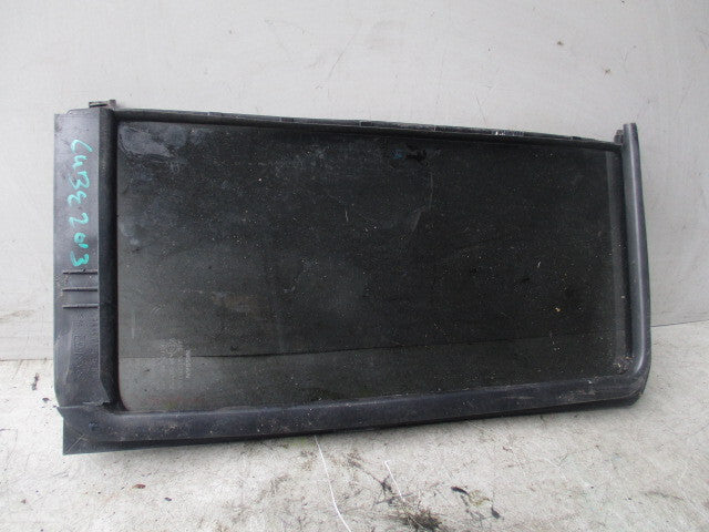 2013 NISSAN CUBE MK3  NSR PASSENGER SIDE REAR QUARTER GLASS