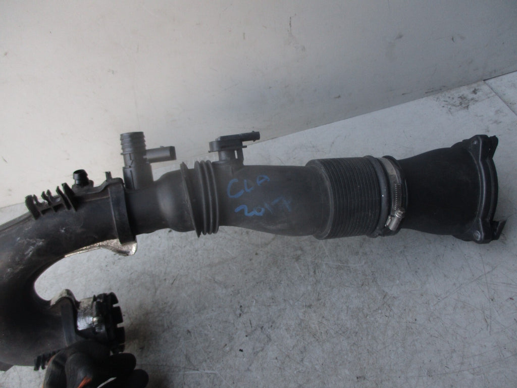 2017 MERCEDES-Benz  CLA 1.6 PETROL AIR INTAKE PIPE HOSE A2700901029