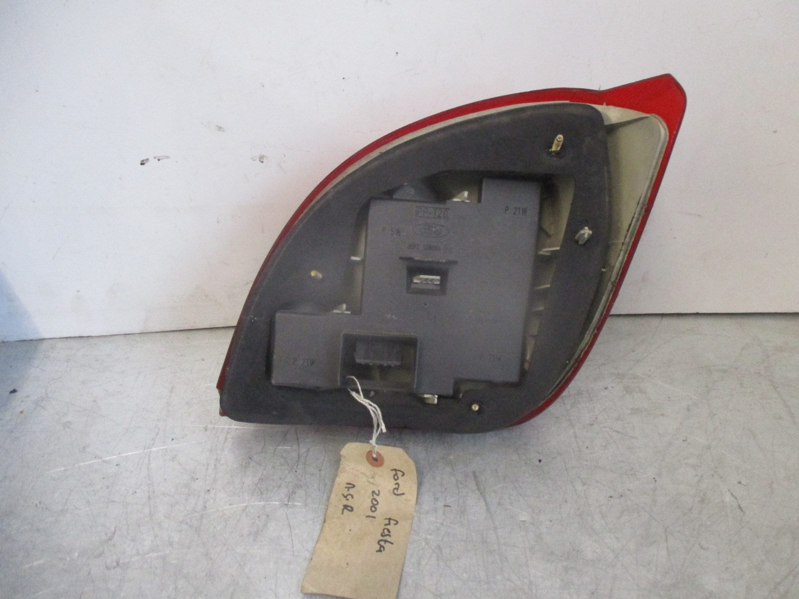 Ford Fiesta MK4 MK5 1996 - 2002 N/S Passengers Side Rear Light 96FG13N004