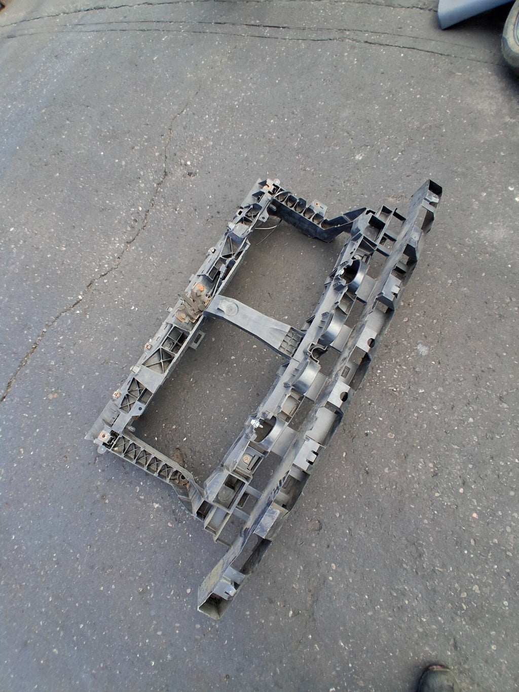 2015 VAUXHALL VIVARO MK2 FRONT RADIATOR SLAM PANEL 93868911