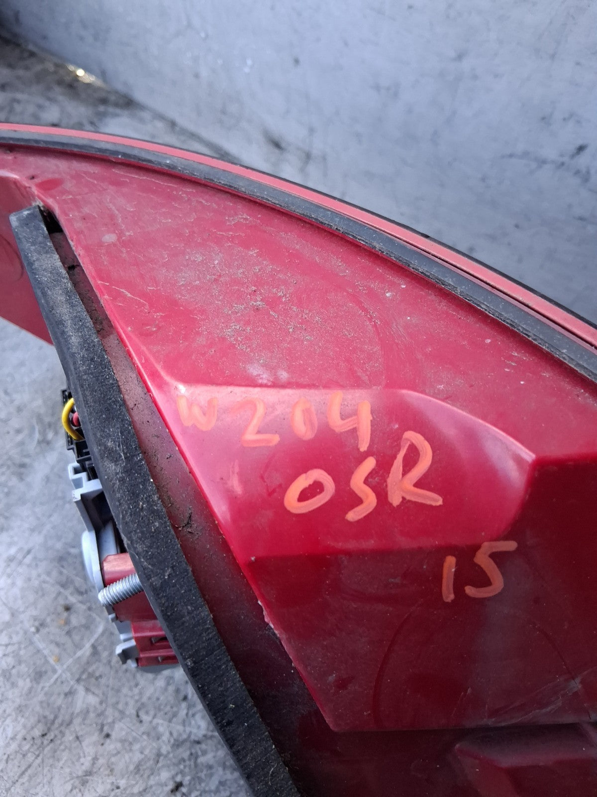 2015 MERCEDES C-CLASS W204 OSR DRIVER SIDE REAR TAIL GATE LIGHT 2049060503