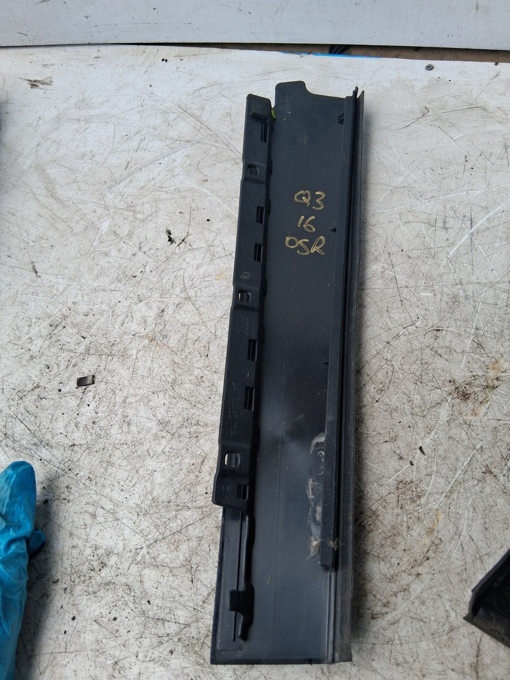 2016 AUDI Q3 OSR DRIVER SIDE REAR RIGHT DOOR TRIM 8U0839902