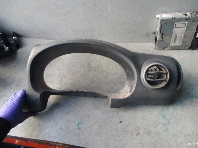 2009 PEUGEOT PARTNER MK2 SPEEDO SURROUND TRIM 9680897377