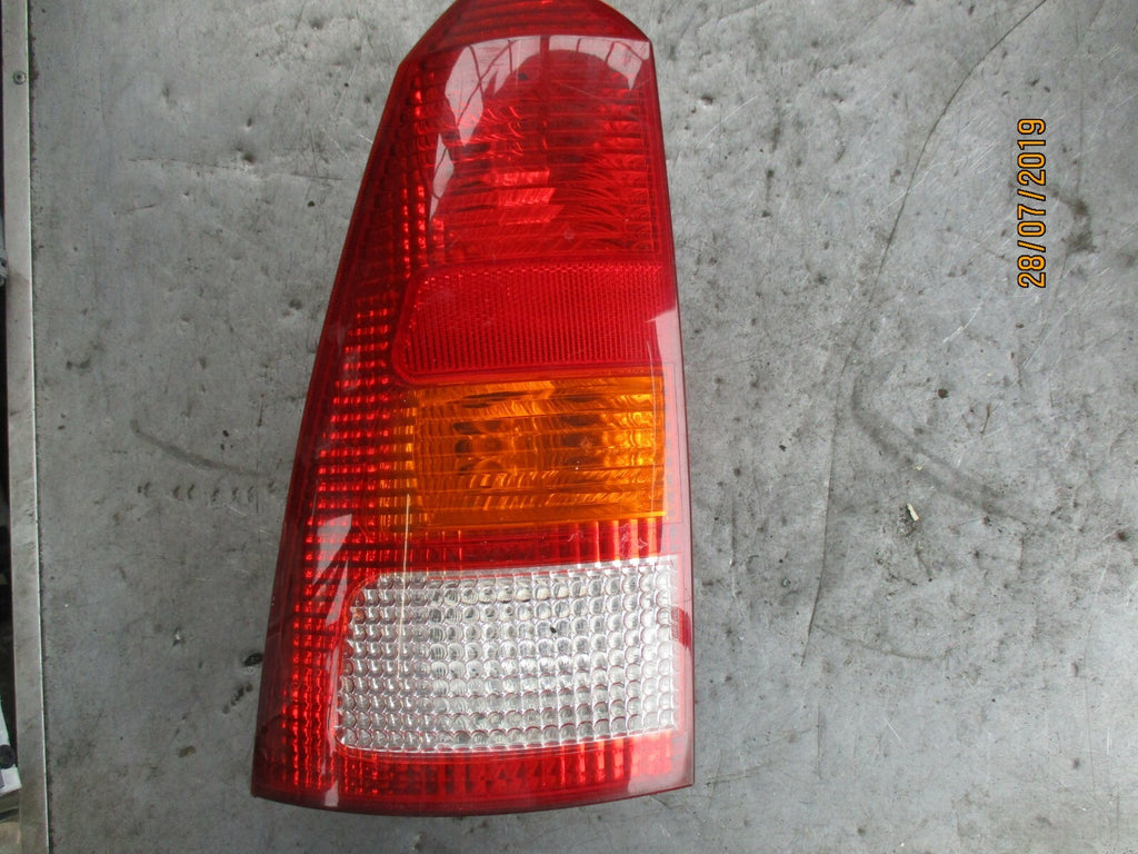 FORD FOCUS MK1 NSR PASSENGER SIDE REAR LIGHT REAR LEFT 1M5113405DB