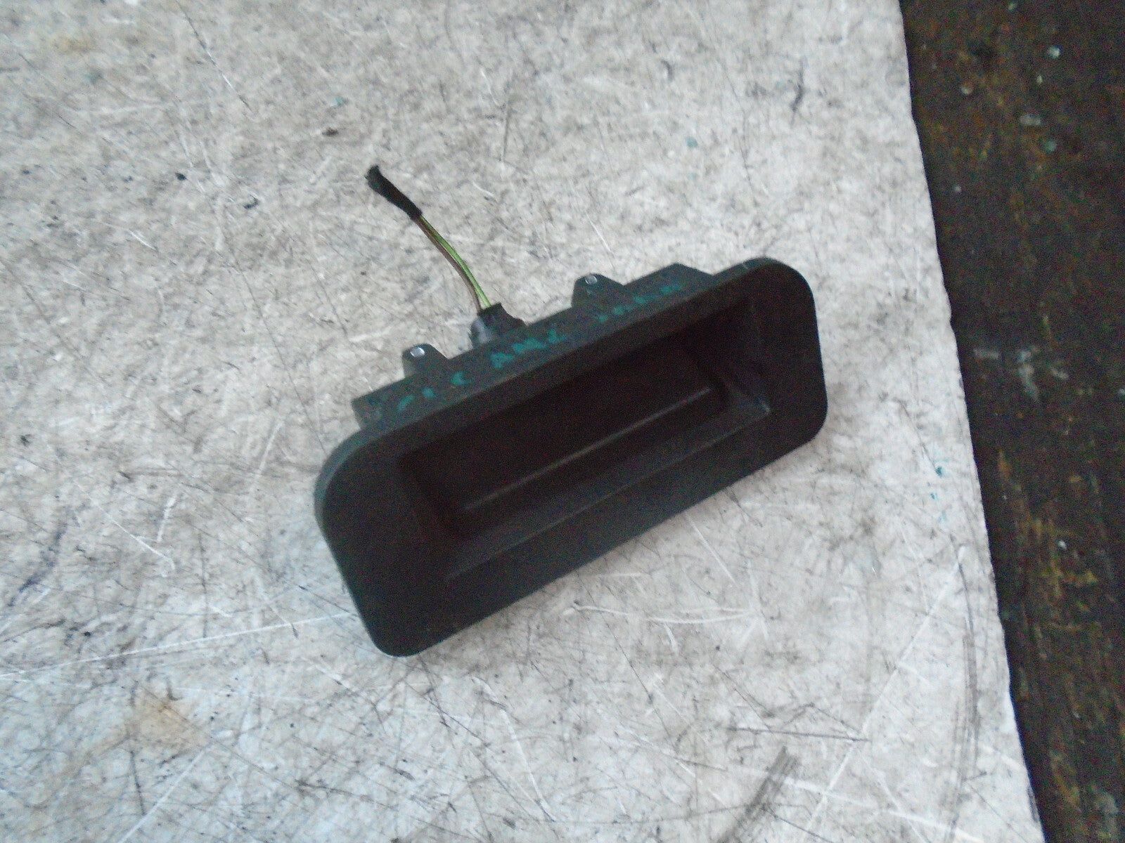 MERCEDES CLC CLASS W203 2010 REAR TAILAGATE BOOT RELEASE HANDLE A2037501093