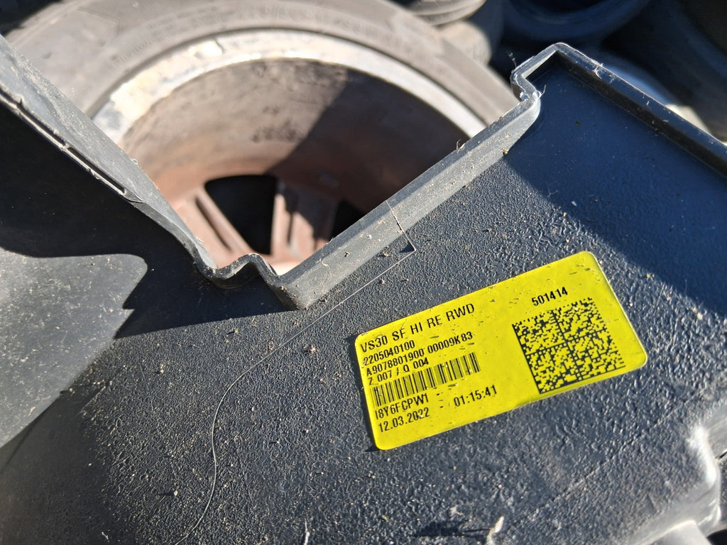 MERCEDES BENZ SPRINTER W907 OSR DRIVER SIDE REAR BUMPER CORNER A9078801900