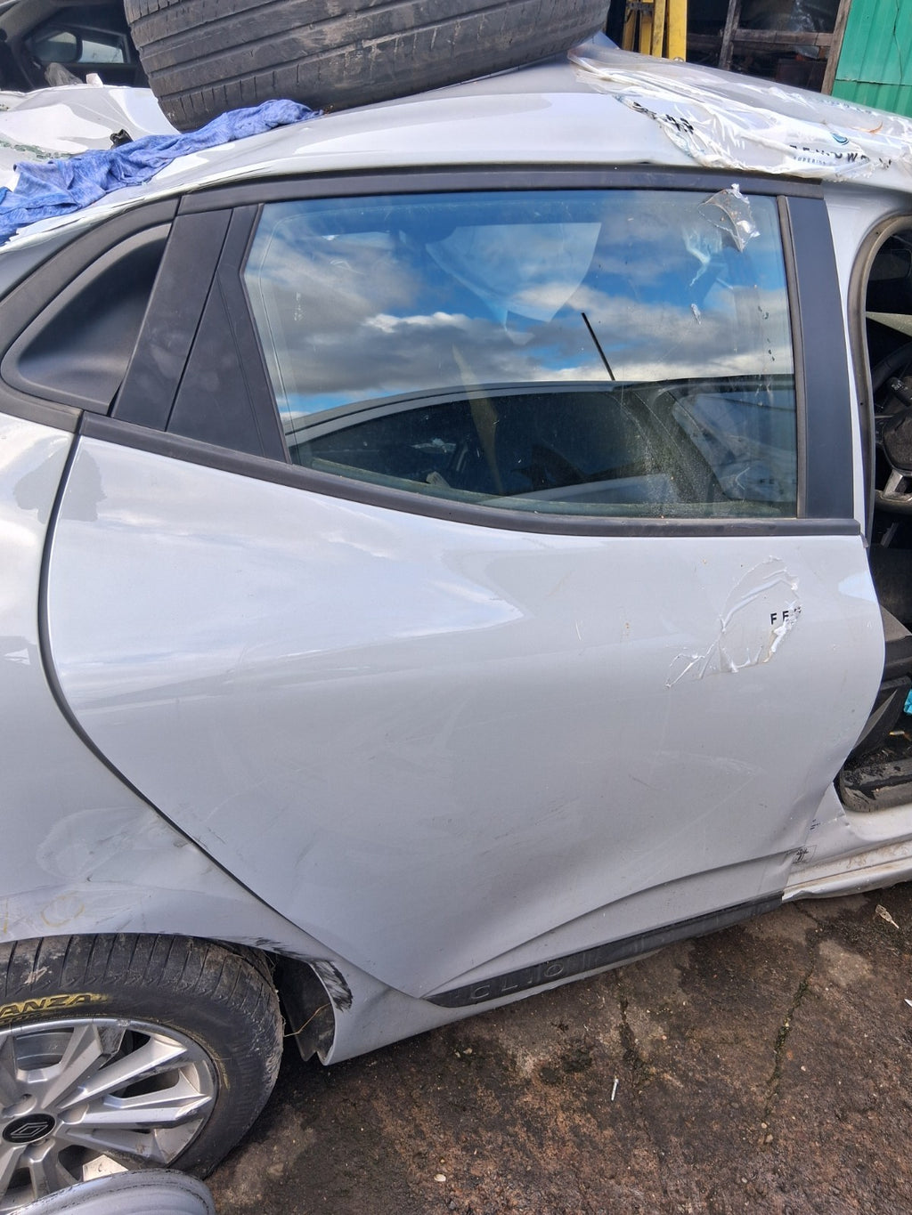 2024 RENAULT CLIO FACELIFT MK5 OSR DRIVER SIDE REAR RIGHT BARE DOOR GREY