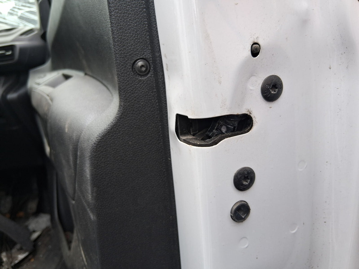 2024 TOYOTA PROACE CITY OS DRIVER SIDE DOOR LOCK MECHANISM