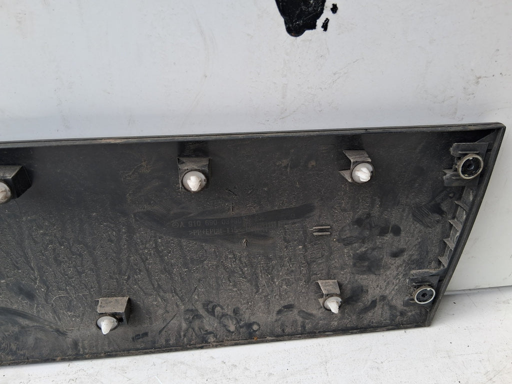 2021 MERCEDES SPRINTER W907 OSF DRIVER SIDE FRONT TRIM MOULDING A9106900300