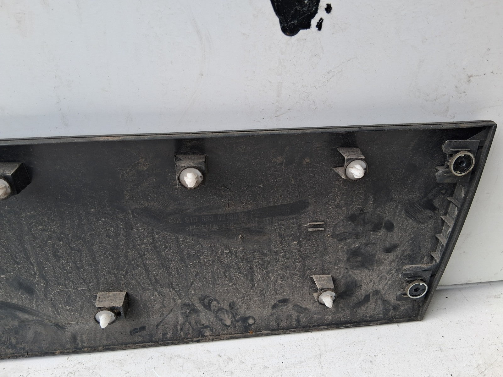 2021 MERCEDES SPRINTER W907 OSF DRIVER SIDE FRONT TRIM MOULDING A9106900300