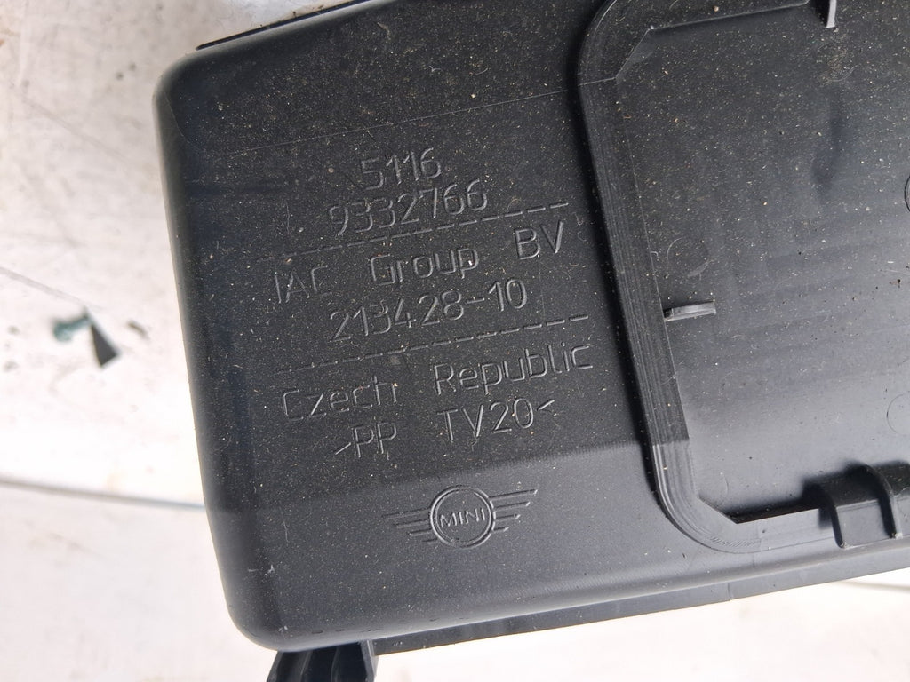 2021 BMW MINI COUNTRYMAN F60 DASHBOARD GLOVE BOX STORAGE COMPARTMENT 9332766