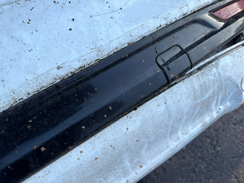FORD MONDEO MK5 2016 REAR COMPLETE BUMPER WHITE