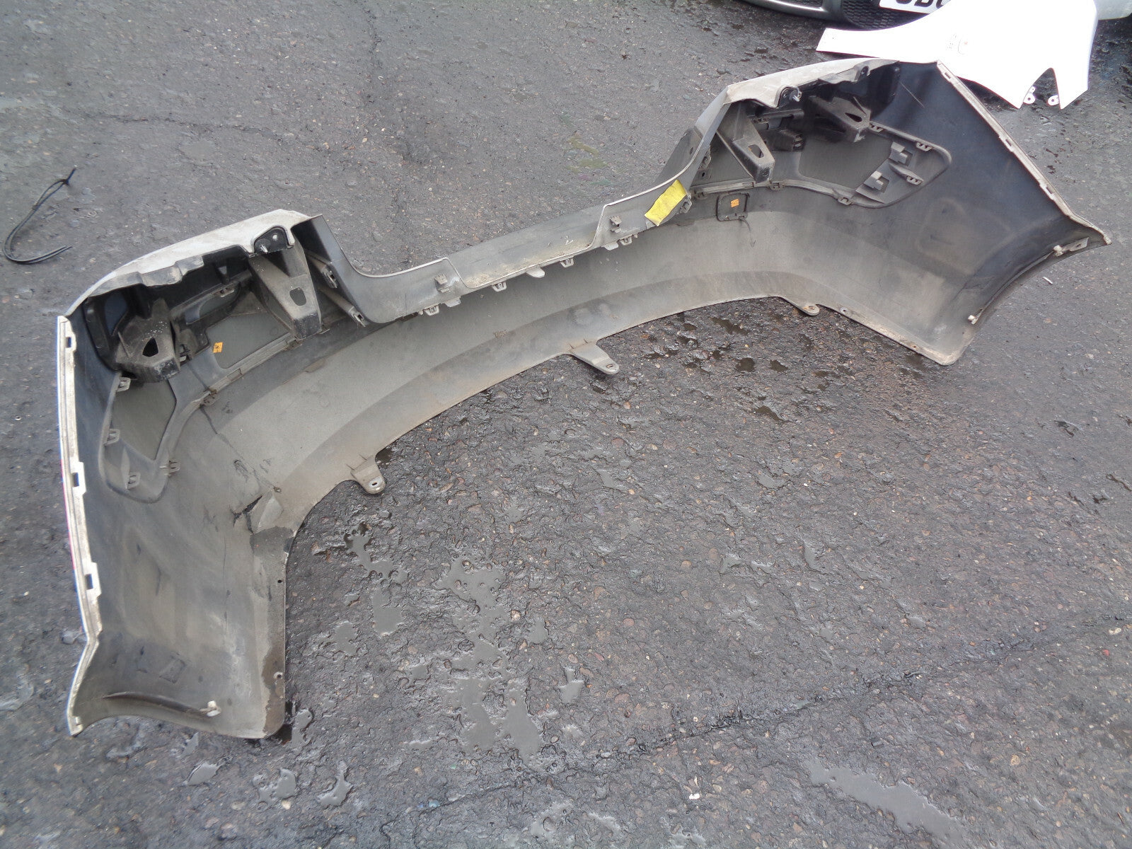RENAULT MEGANE CC MK2 2005 REAR COMPLETE BUMPER 8200119068