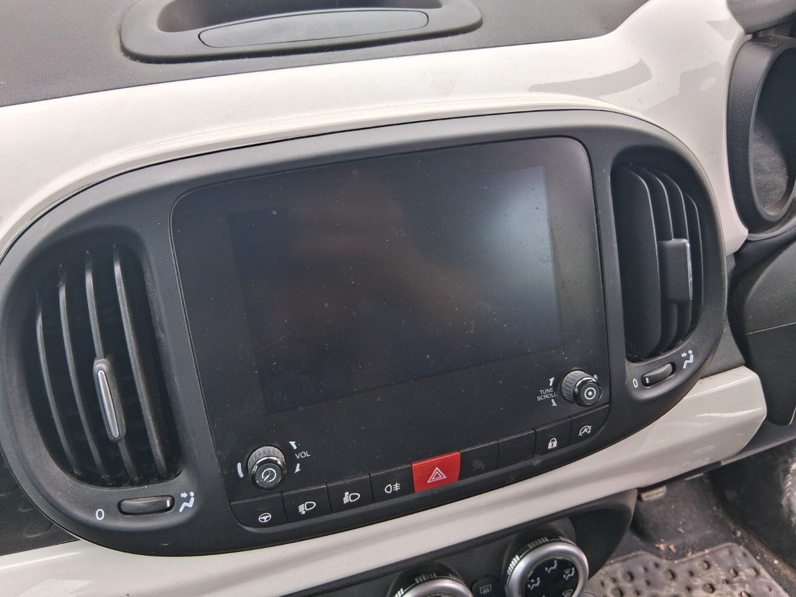 2019 FIAT 500L HATCH RADIO SCREEN DISPLAY TOUCH SAT NAV HEAD UNIT NO CODE