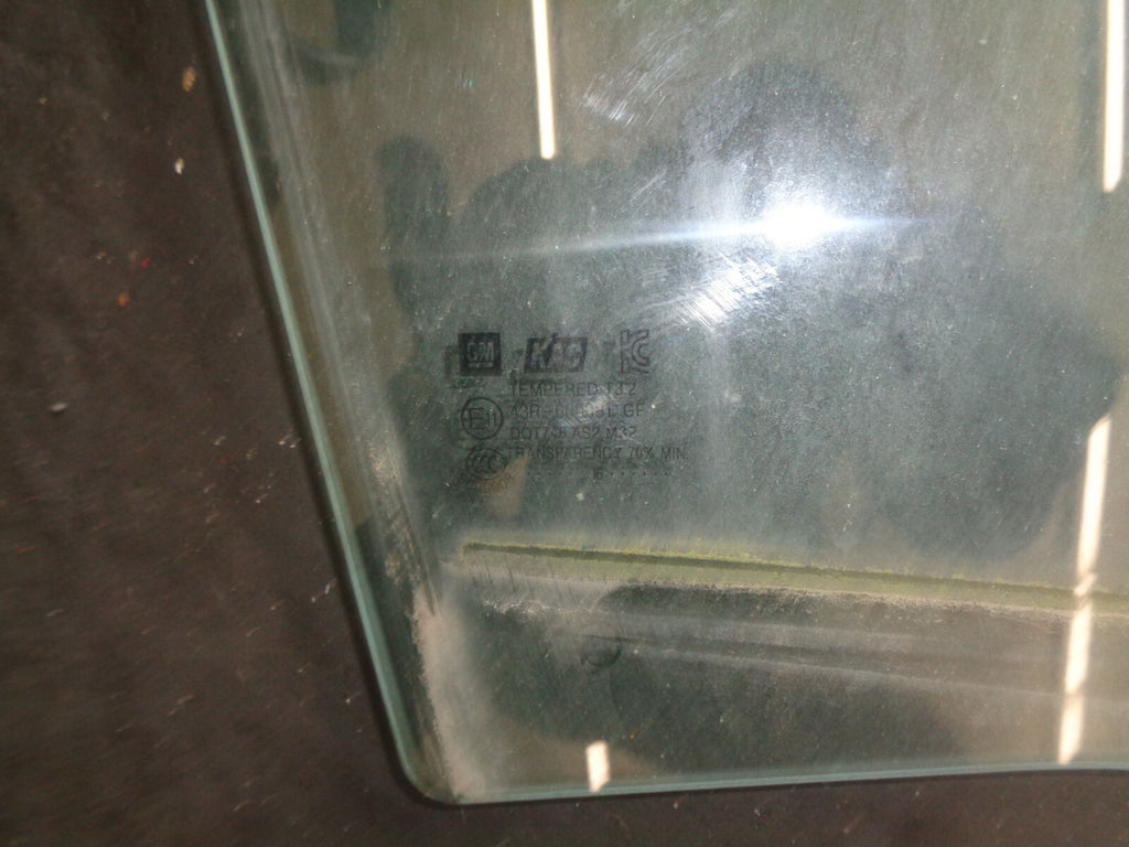 VAUXHALL VIVA 2016 OSF DRIVER SIDE FRONT DOOR WINDOW GLASS