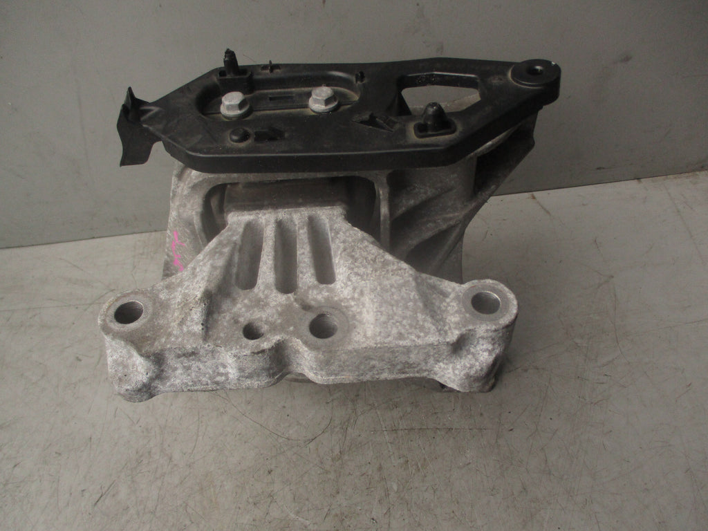 2021 VAUXHALL VIVARO MK3 1.5 DIESEL RIGHT ENGINE MOUNTING 9819665580