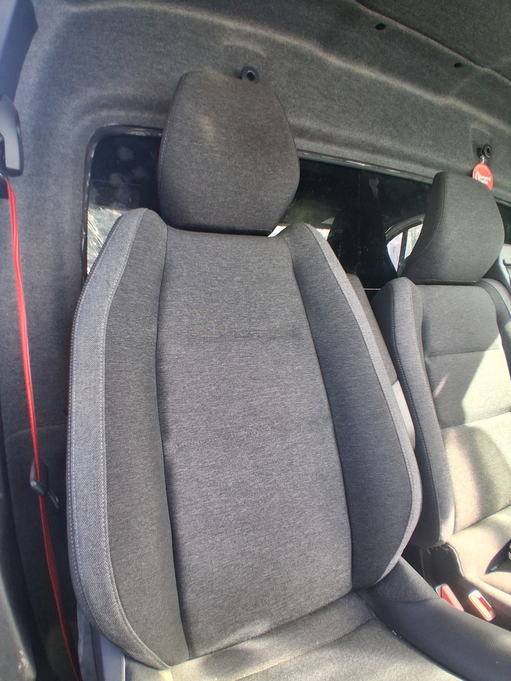 2025 RENAULT MASTER MK4 OSF DRIVER SIDE FRONT COMPLETE SEAT ARMREST FABRIC