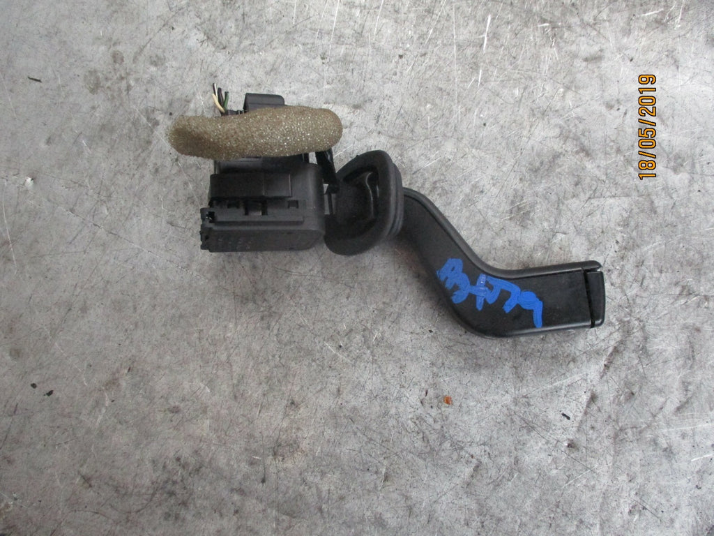 VAUXHALL ASTRA G  INDICATOR CONTROL SWITCH STALK 90560990