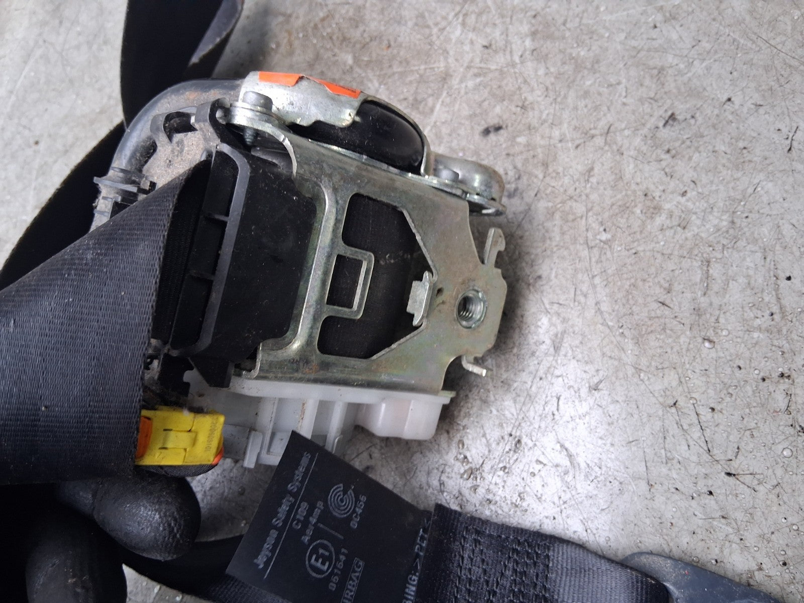 2021 VAUXHALL VIVARO MK3 NSF PASSENGER SIDE FRONT LEFT SEAT BELT 98083794