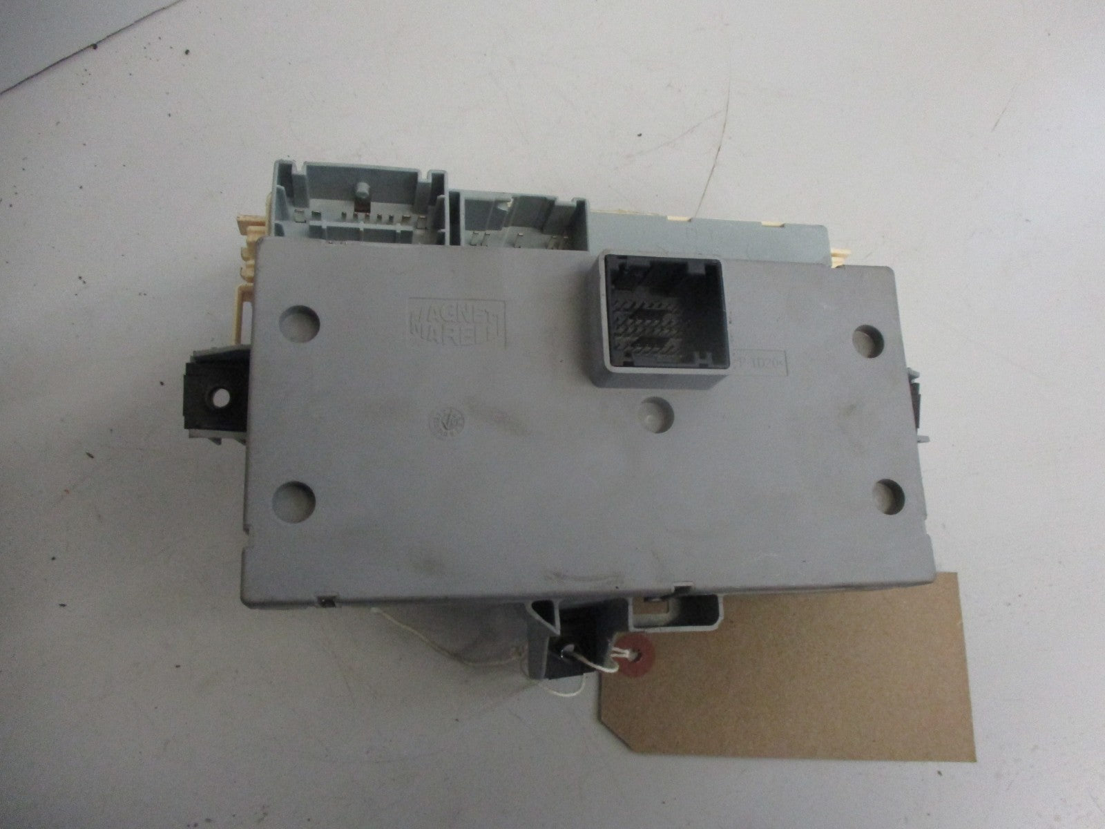 ALFA ROMEO 159 MK1 2008 2.4 JTDM ELECTRICAL FUSE RELAY BOX SWITCH BOARD 50510082