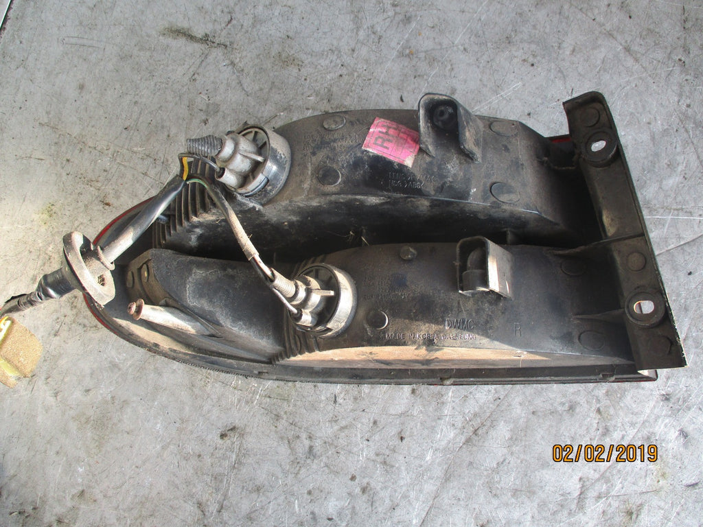 DAEWOO LANOS 2000 OSR DRIVER SIDE REAR LIGHT TAIL LIGHT