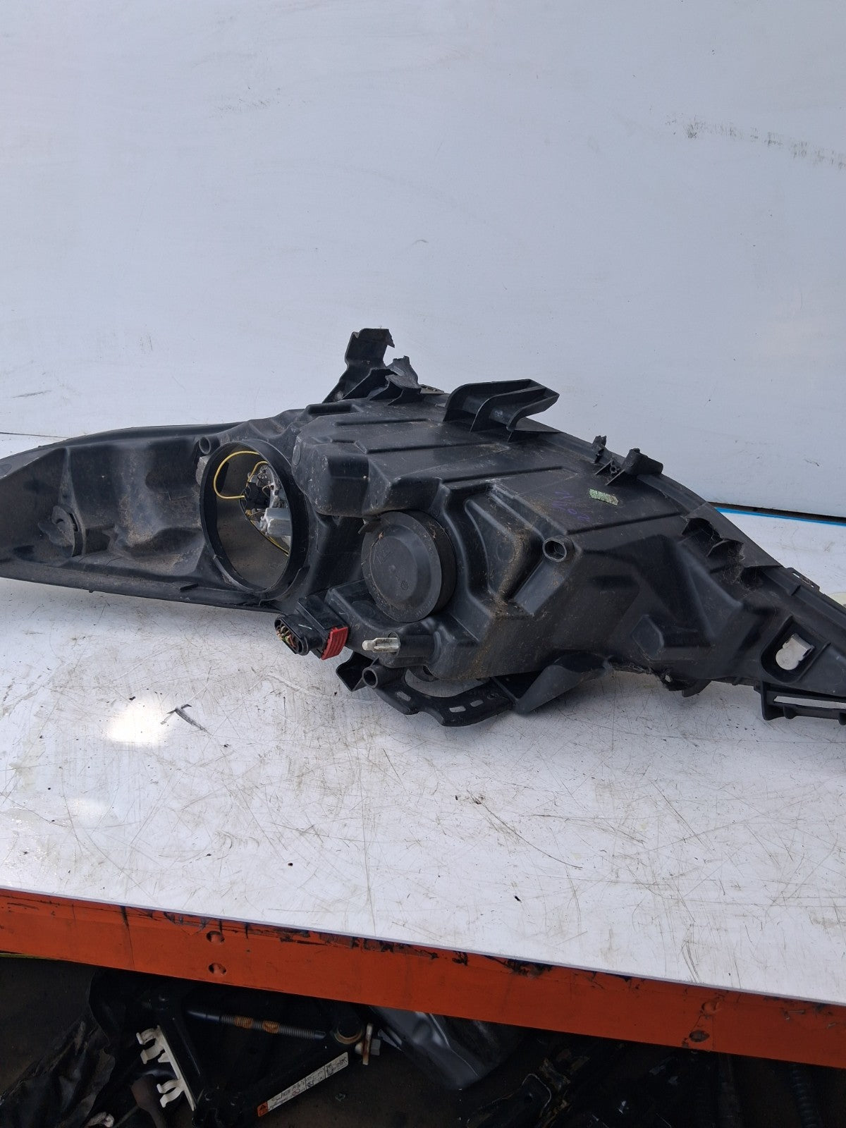 2012 PEUGEOT 207 OSF DRIVER SIDE FRONT RIGHT HEADLIGHT 89903633