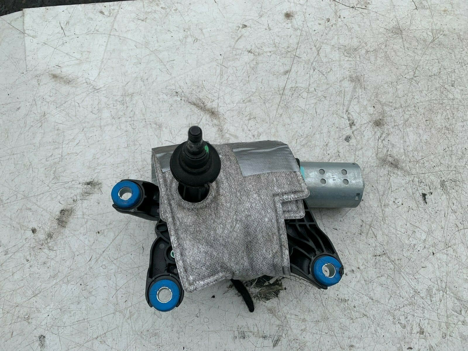 FORD KA  PLUS + 2019 REAR WIPER MOTOR E4B517404BB