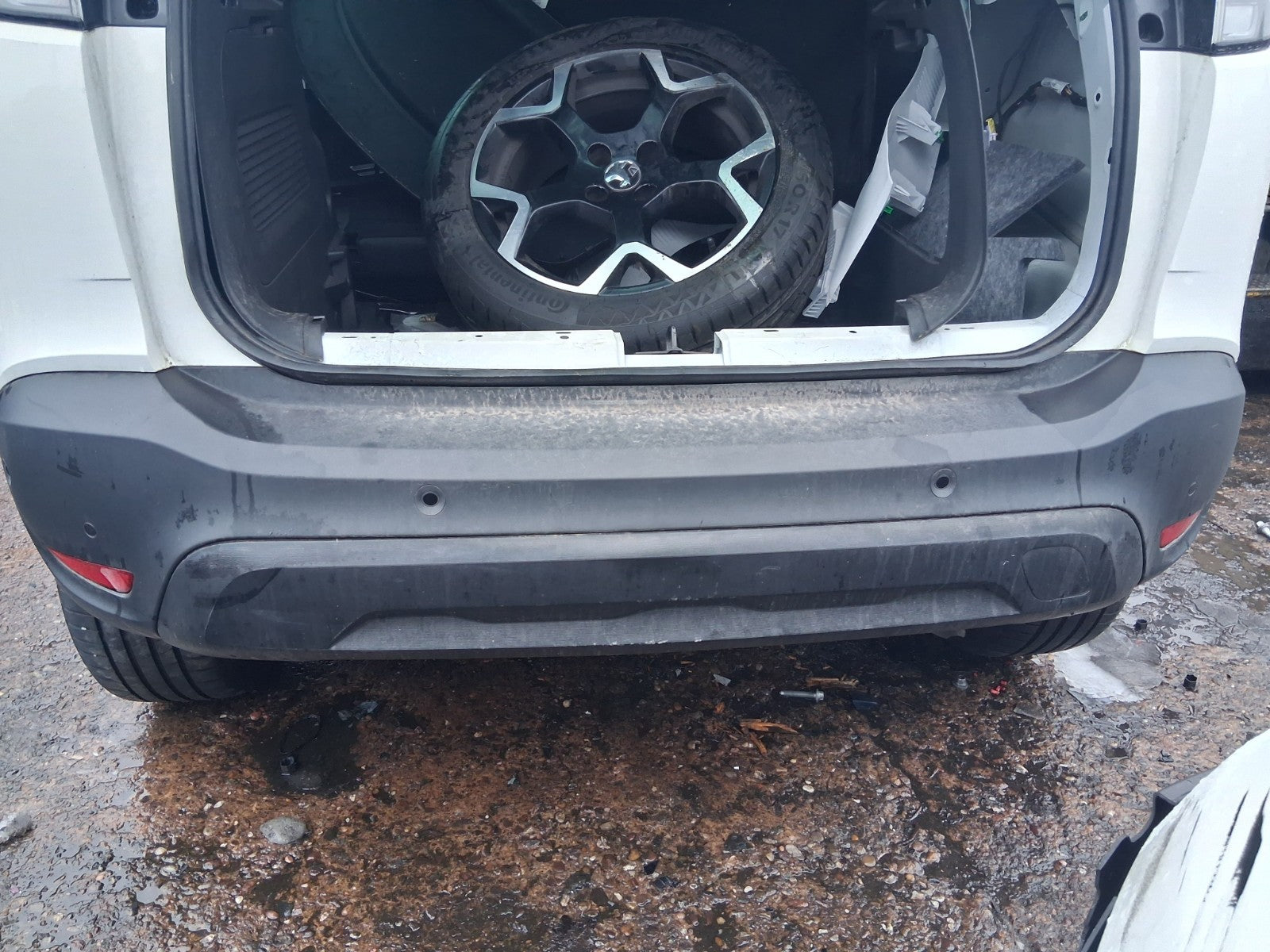 2024 VAUXHALL CROSSLAND X COMPLETE REAR BUMPER WITH PDC SENSORS BLACK