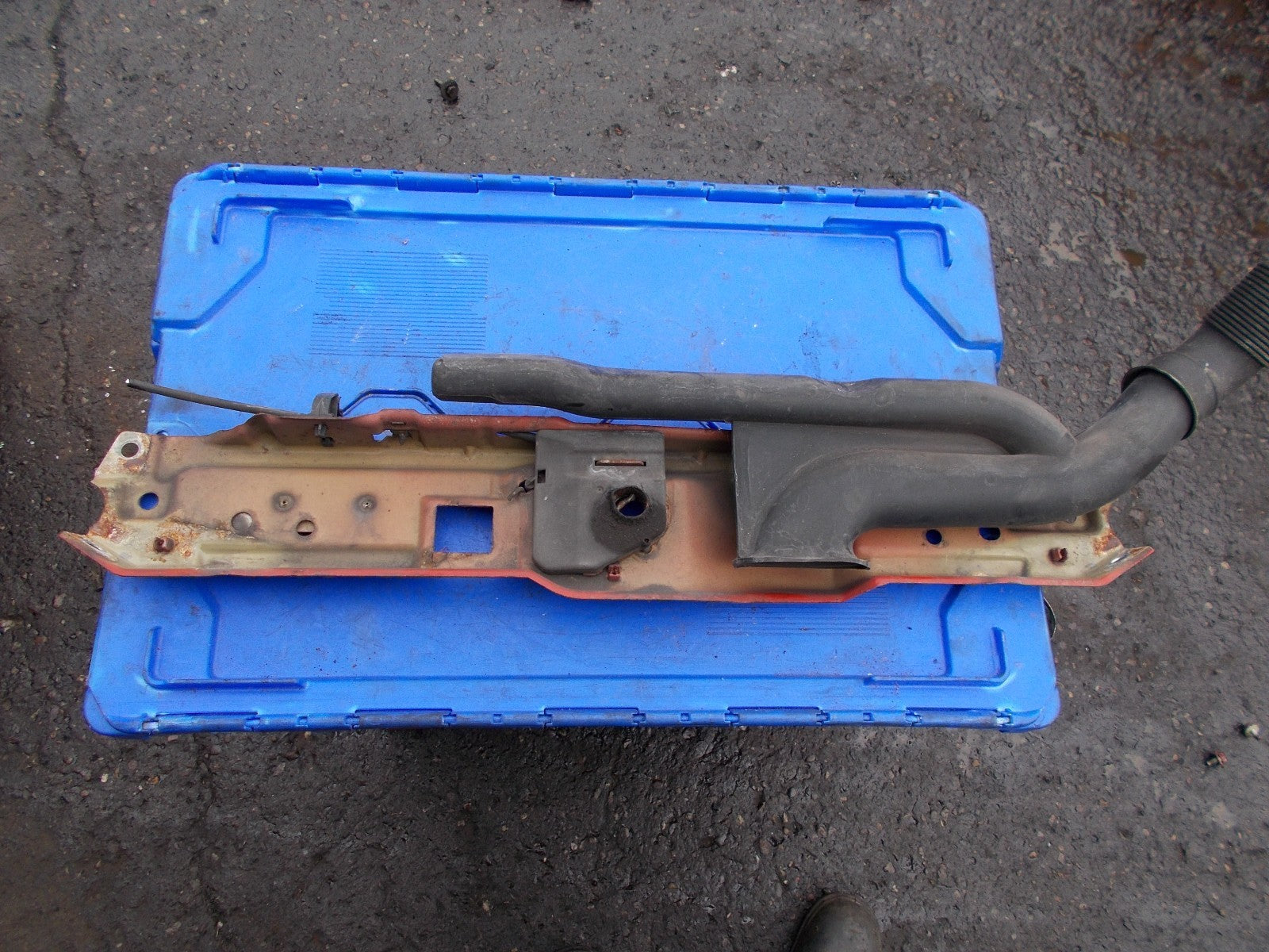 2001 VAUXHALL CORSA 3 DOOR FRONT SLAM PANEL RED Y547