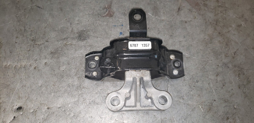 VAUXHALL VIVA 2018 GEARBOX MOUNT