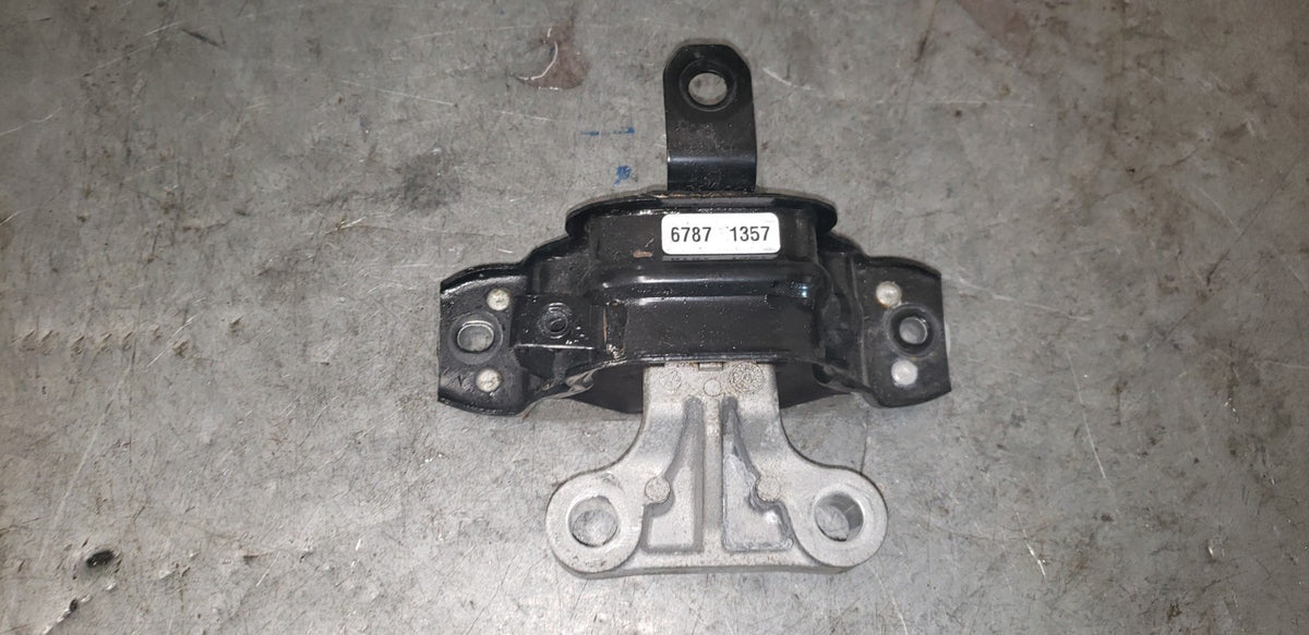 VAUXHALL VIVA 2018 GEARBOX MOUNT