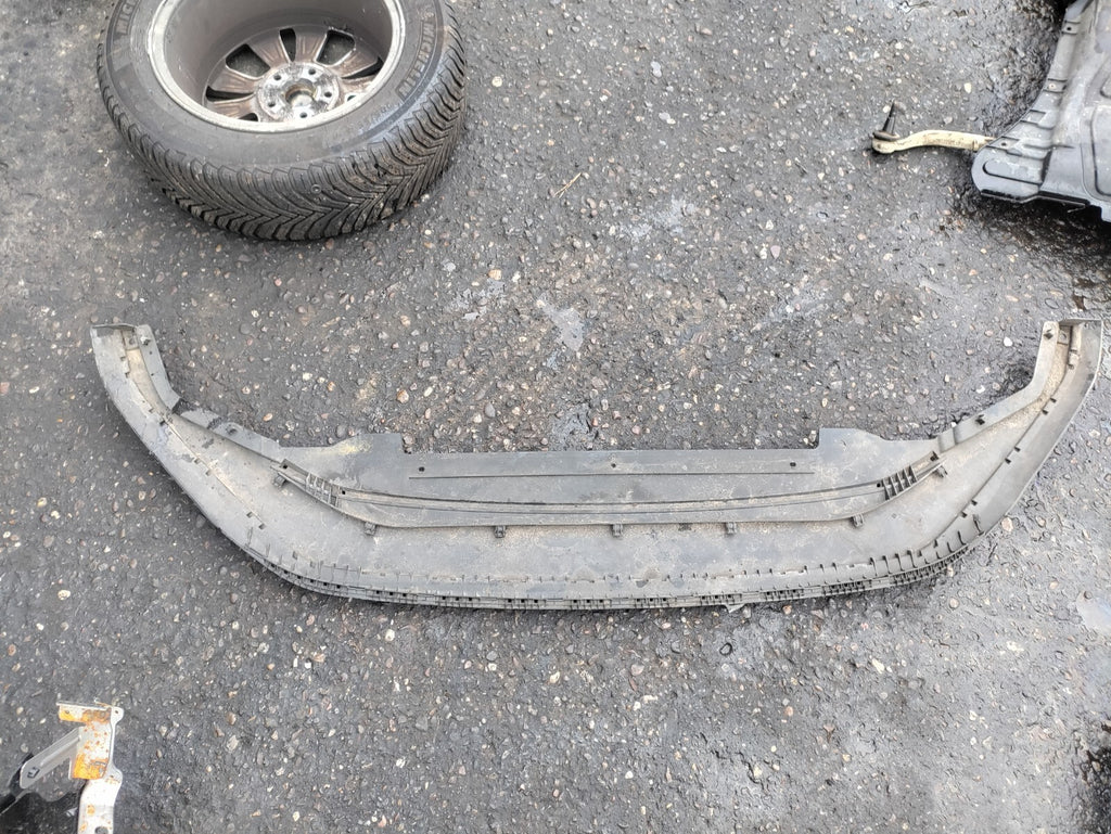 VW VOLKSWAGEN GOLF MK7 2017 FRONT BUMPER LOWER TRIM 5G0805915J