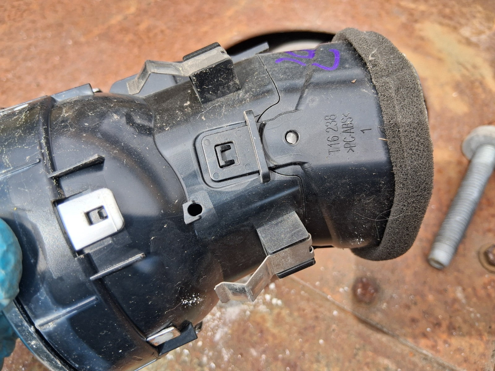 2020 MERCEDES BENZ SPRINTER W907 DASH CENTER RIGHT AIR VENT A9108303501