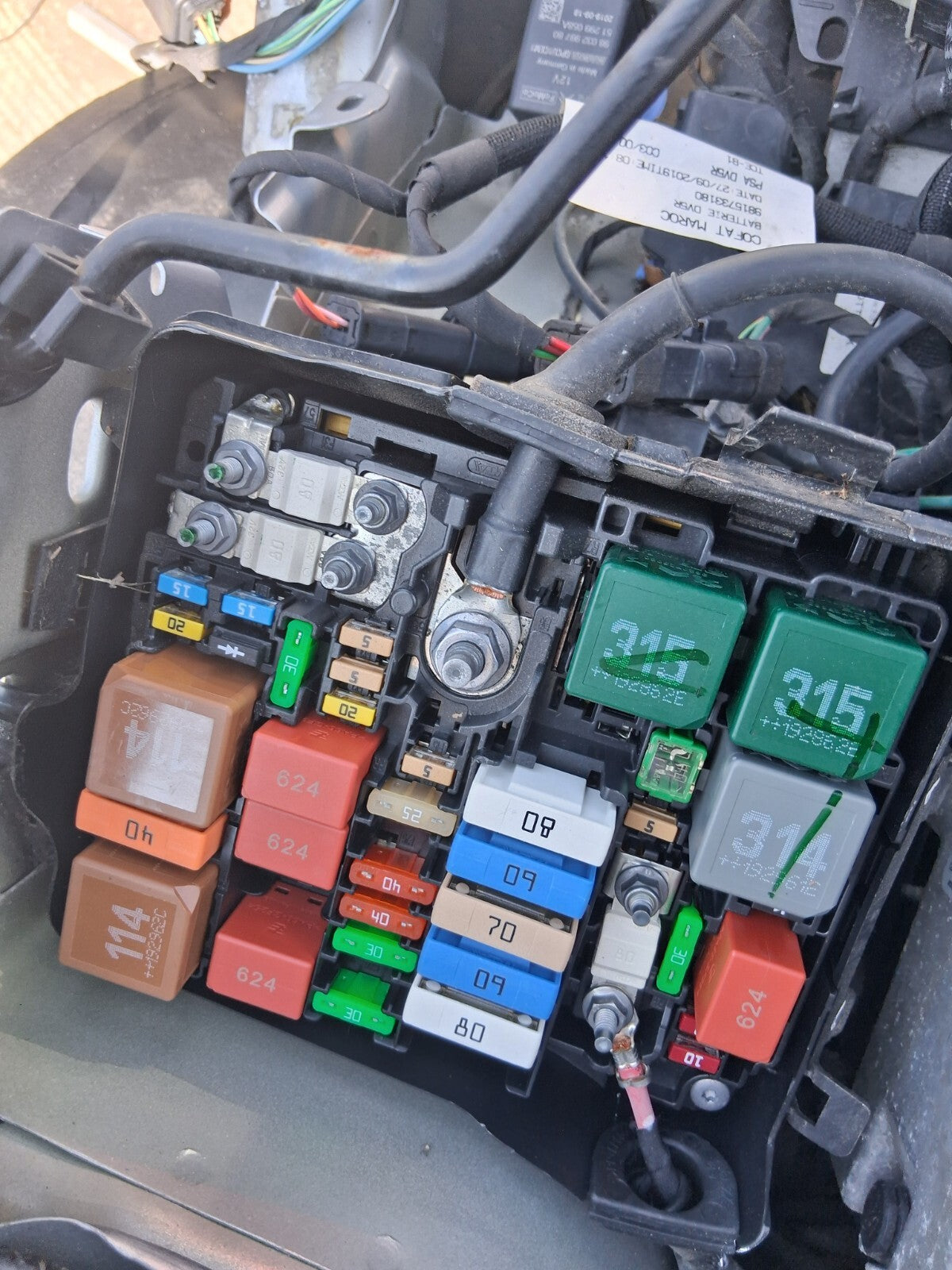 2020 CITROEN C4 CACTUS 1.5 DIESEL FUSE BOX RELAY BOX 9804848580