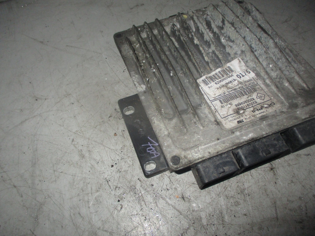 RENAULT KANGOO MK2 2010 ECU ENGINE CONTROL UNIT 8200911560