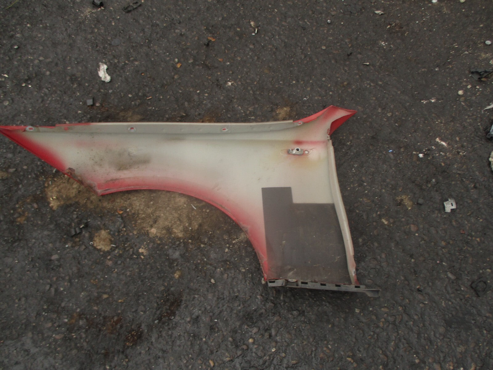 2009 BMW 1 SERIES E82 118D OSF DRIVER SIDE FRONT RIGHT WING PANEL RED A61