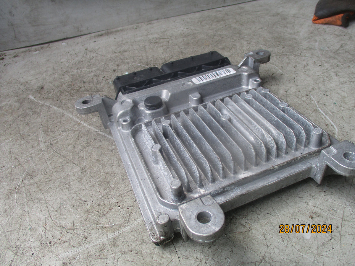 2012 MERCEDES C CLASS W204 2.1 DIESEL ECU ENGINE CONTROL MODULE A6519007500