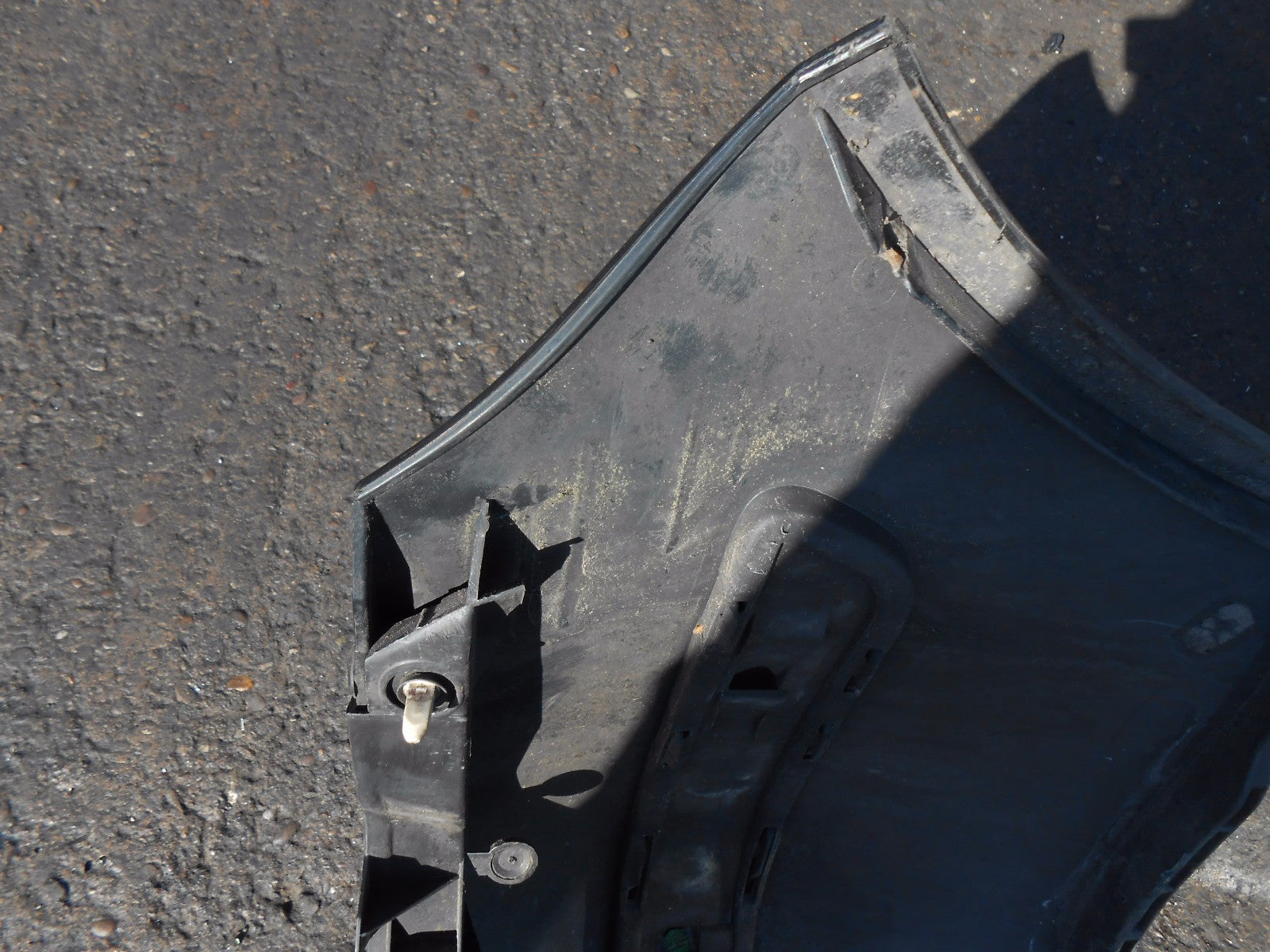 VOLKSWAGEN VW GOLF MK4 2000 COMPLETE REAR BUMPER BLACK