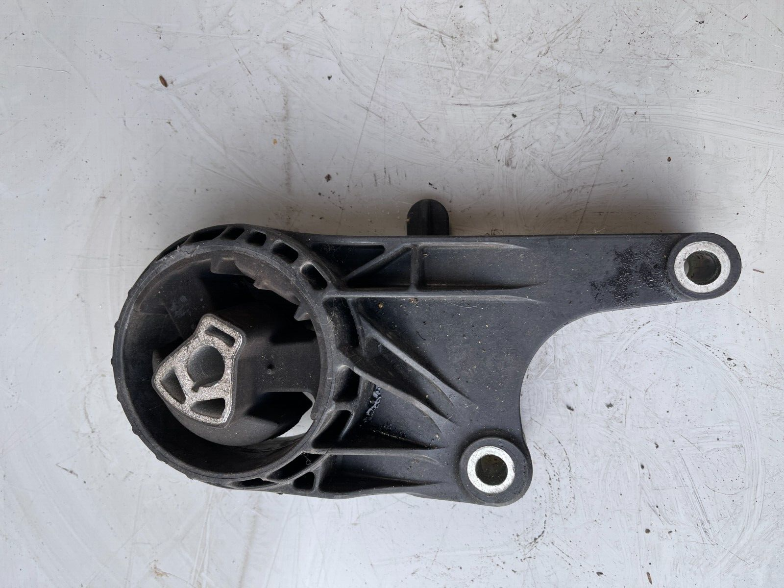 VAUXHALL ZAFIRA C 2017 FRONT ENGINE MOUNT 13248600