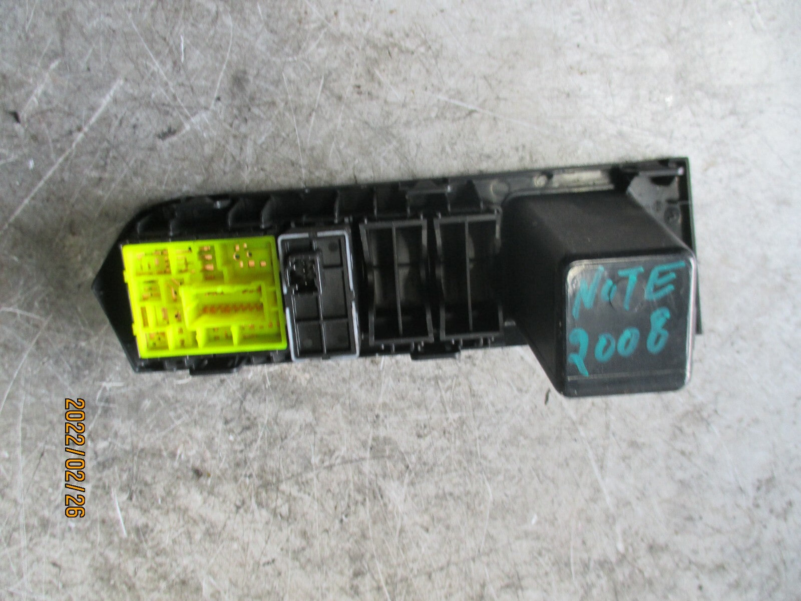 NISSAN NOTE 2008 MK1 OSF FRONT DRIVER SIDE DOOR CONTROL SWITCH SURROUND TRIM