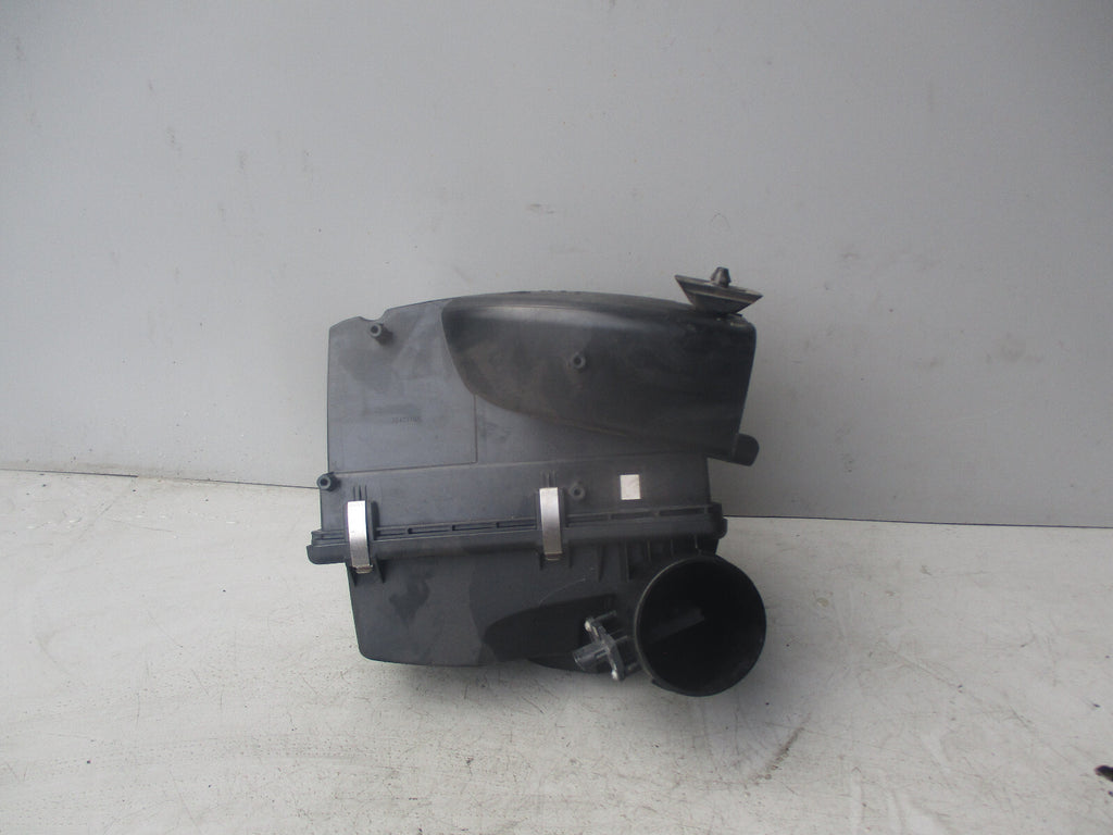 BMW 3 SERIES G20 INTAKE SILENCER AIR INTAKE BOX 18026310