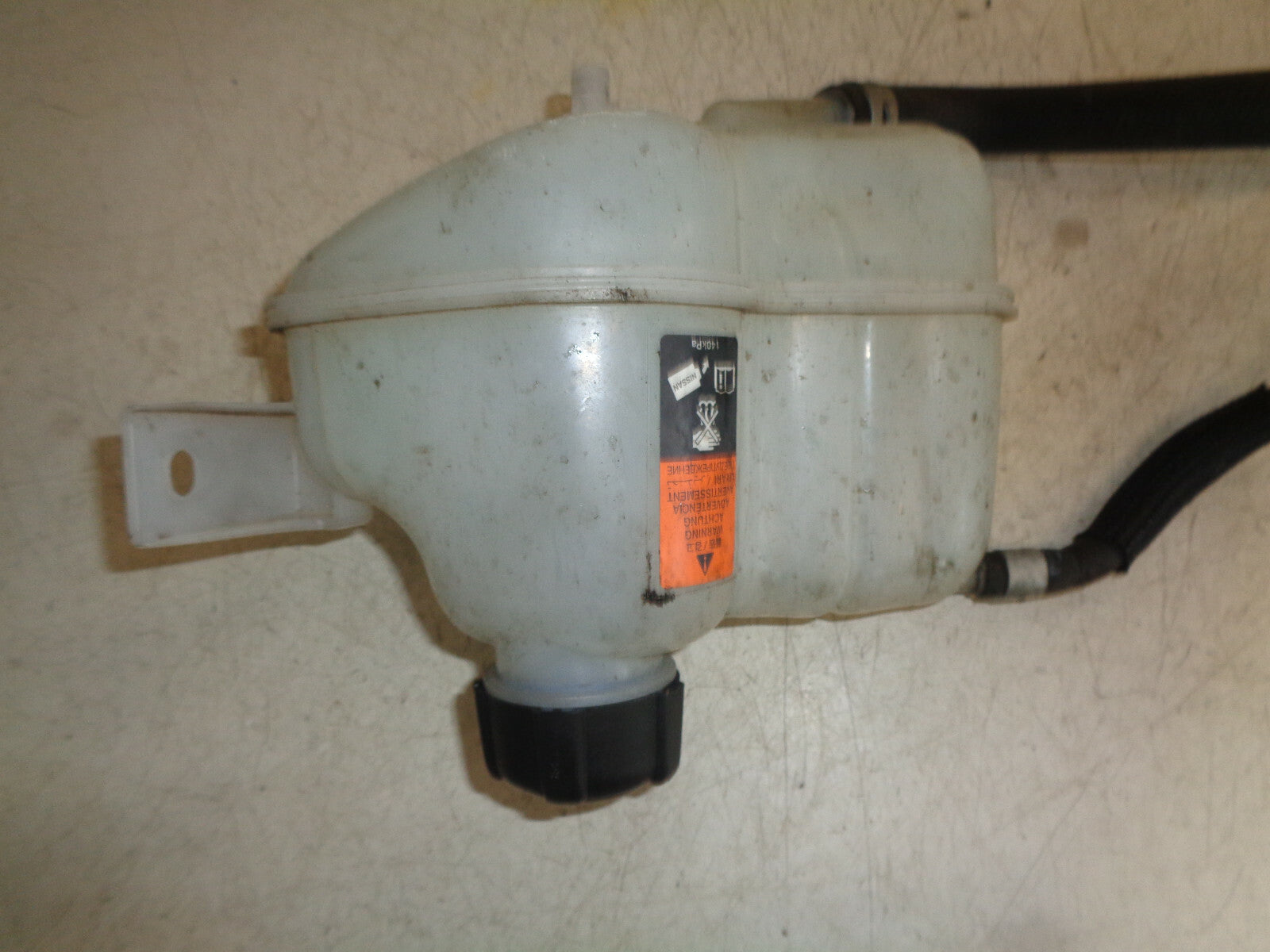 NISSAN QASHQAI 2019 COOLANT EXPANSION TANK BOTTLE OVERFLOW
