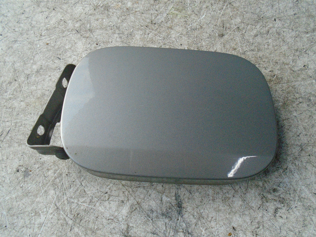 MERCEDES BENZ E CLASS W211 2004 FUEL FILLER FLAP