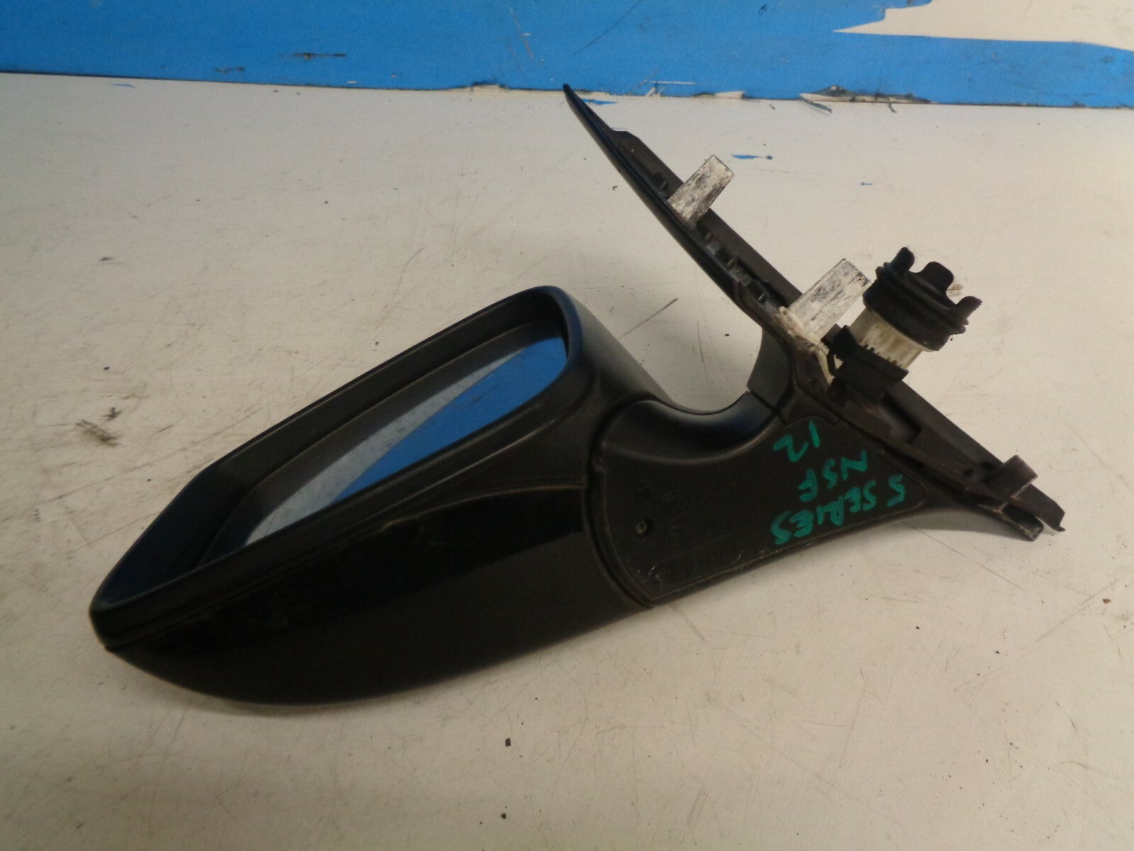 BMW 5 SERIES F10 F11 2012 NS PASSENGER SIDE ELECTRC WING MIRROR F01531239931P