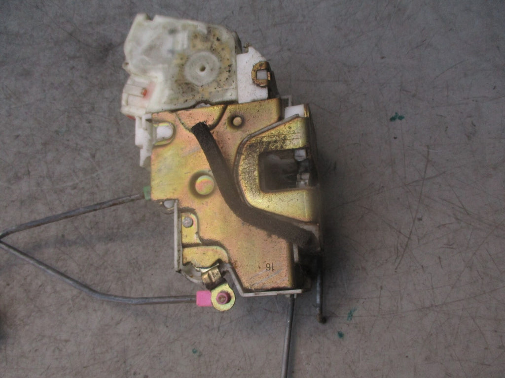 2002 NISSAN NAVARA D22 NSF PASSENGER SIDE FRONT DOOR LOCK MECHANISM 805525P003