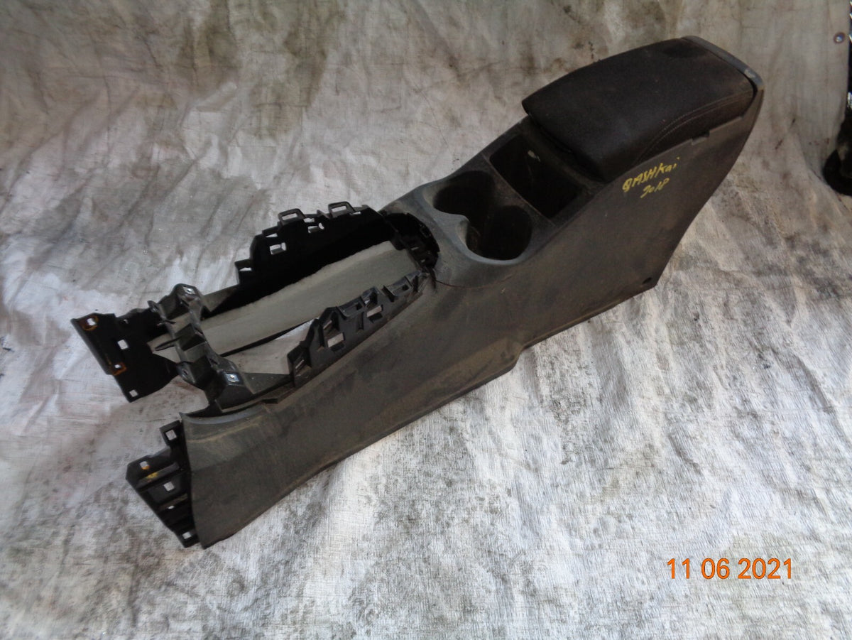 NISSAN QASHQAI J11 MK2 2018 LEATHER ARM REST ASSEMBLY ONLY