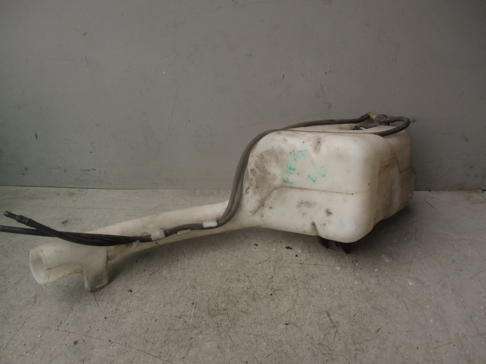 2006 FORD FIESTA WINDSCREEN WASHER BOTTLE RESERVOIR & PUMP 2S6117618AH