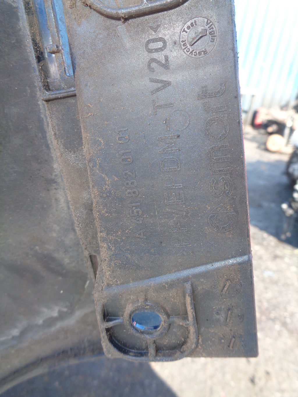 2008 SMART FORTWO COMPLETE REAR BUMPER LEFT RIGHT MIDDLE SECTION