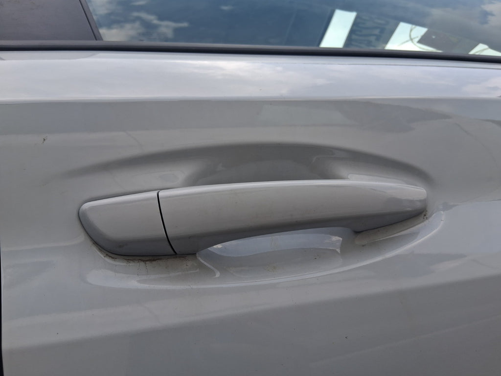 PEUGEOT 208 MK2 2025 OS DRIVER SIDE FRONT EXTERIOR DOOR HANDLE WHITE OKENITE ESU