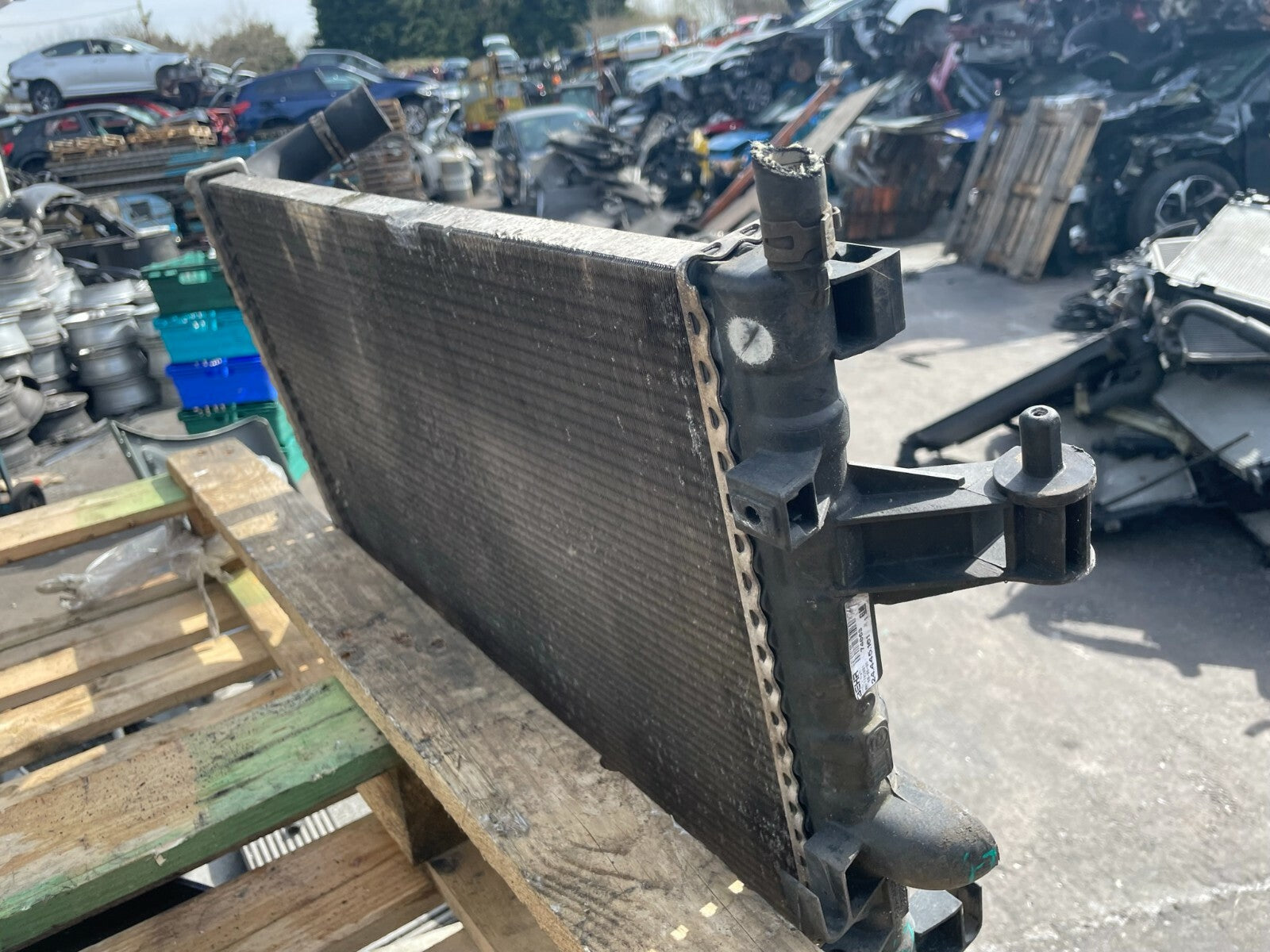 2004 VAUXHALL CORSA C TIGRA PETROL WATER COOLANT RADIATOR 24445161 R47